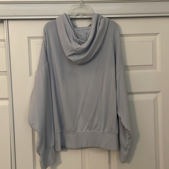 Fabletics spring hoodie. Light blue. Medium. - Picture 2 of 2